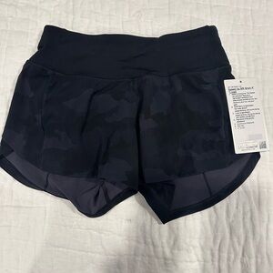Lululemon Speed Up MR Short 4” - Black Camo